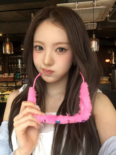 kiiikiii Sui李守彬