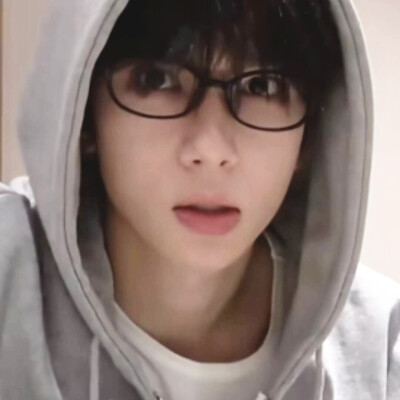 其实是冷脸（呆）萌