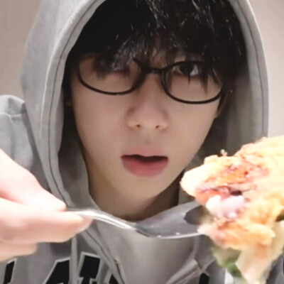 其实是冷脸（呆）萌