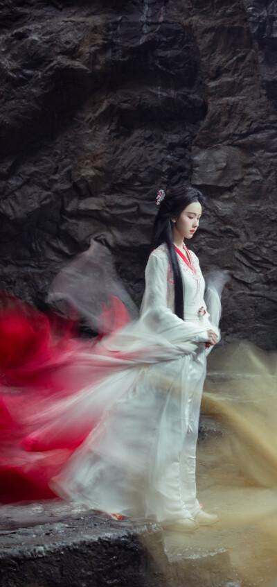 陈都灵《月鳞绮纪》雾妄言