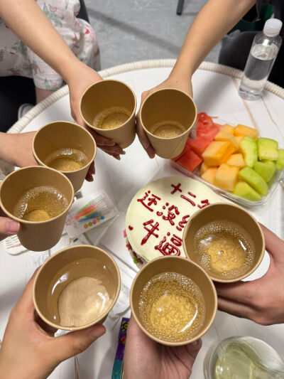 别人家的友谊和美食