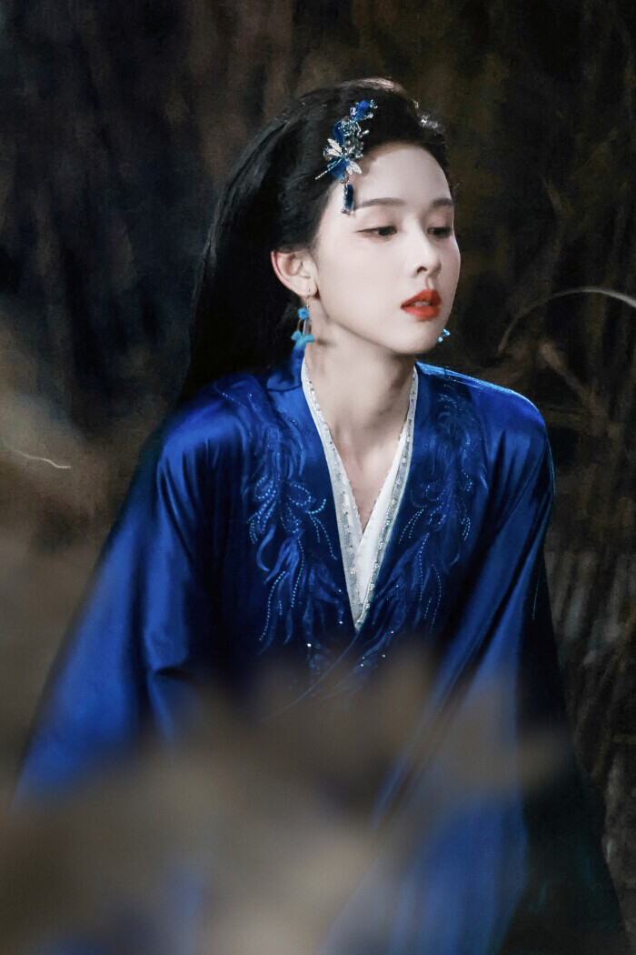 陈都灵