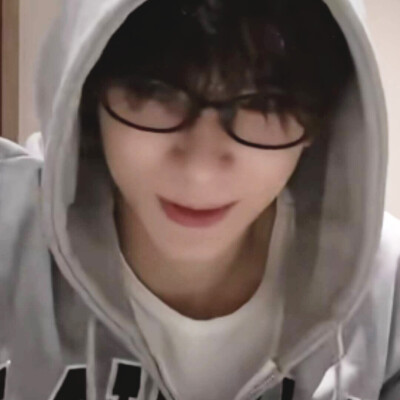 其实是冷脸（呆）萌