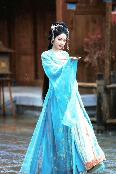 迪丽热巴 贺思慕