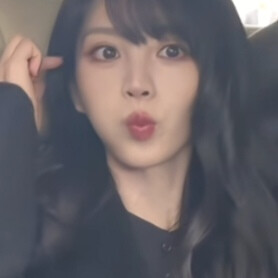 薇薇一笑很倾城