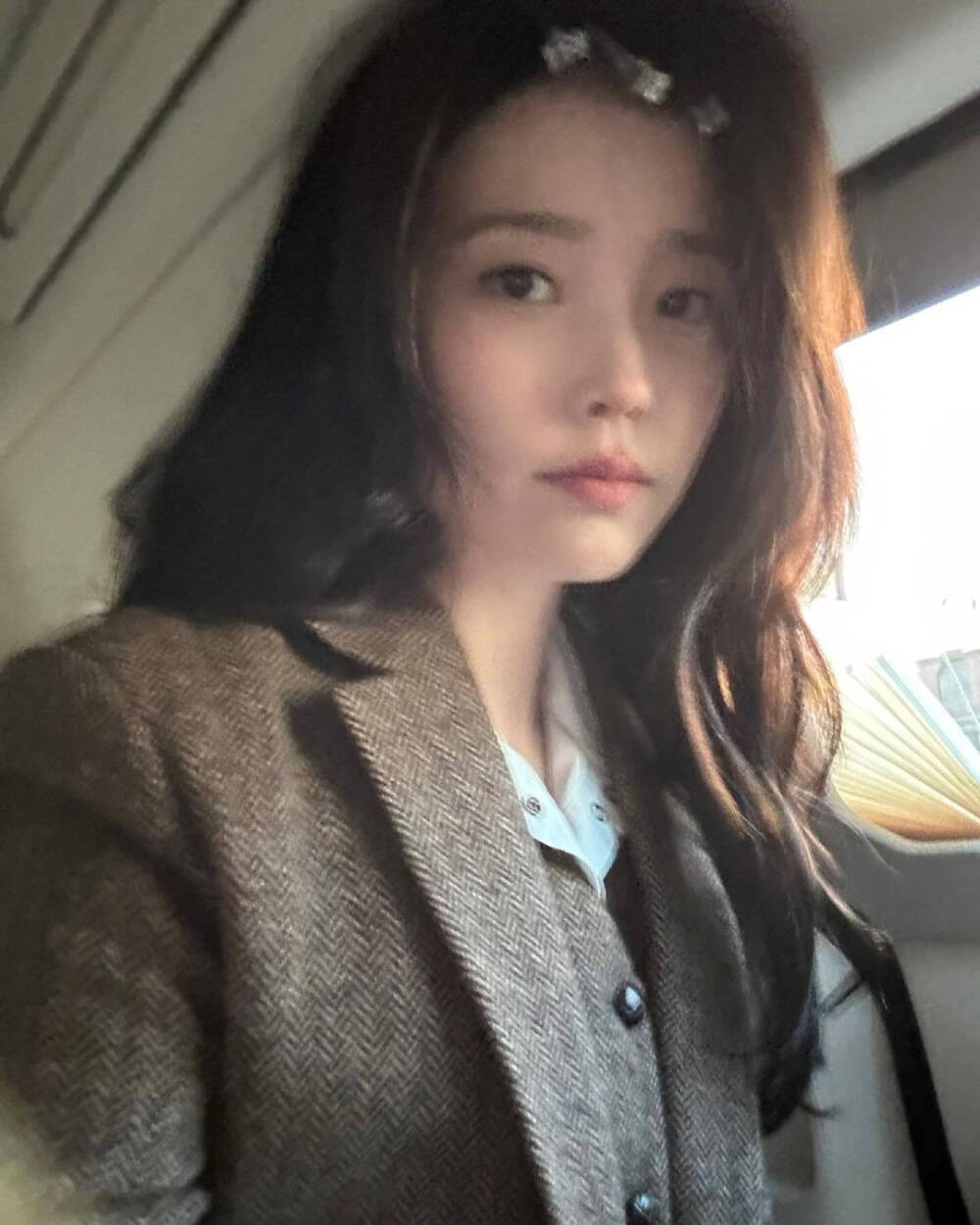IU