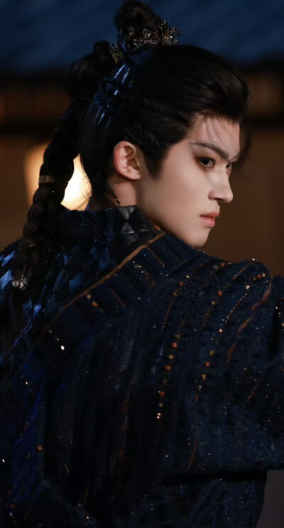 闫桉《月鳞绮纪》厉劫/源无获