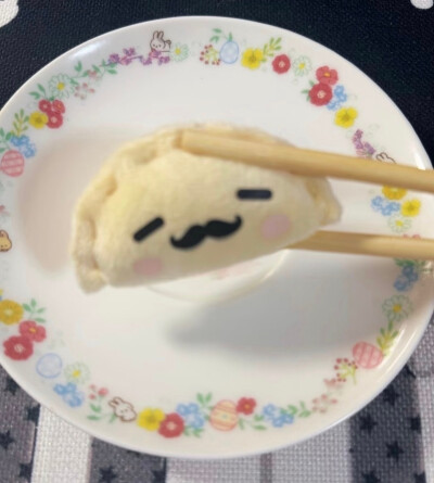 小鬼别脸红