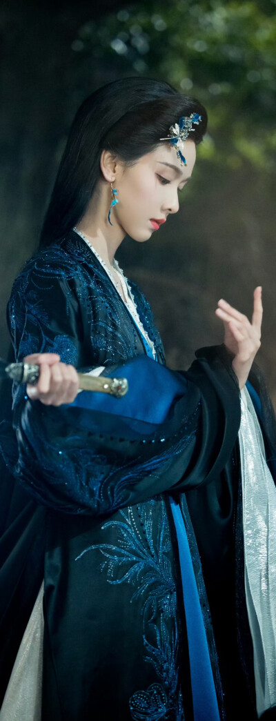 陈都灵《月鳞绮纪》雾妄言