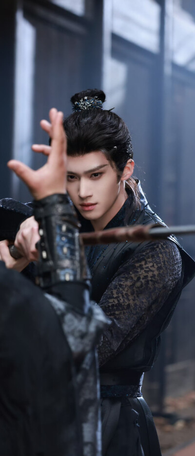 闫桉《月鳞绮纪》厉劫/源无获