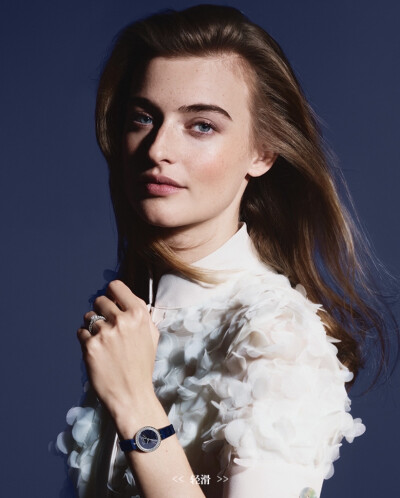 钟表与奇迹.时间的诗篇.
Perlee.
Lady Jour Nuit.
Lady Arpels Jour Nuite.