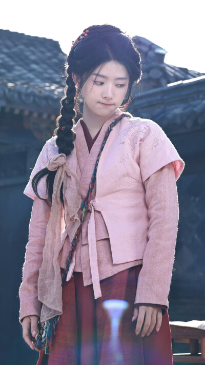 烧火丫头闹侯府 何蓝逗