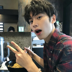 头像｜男生头像 细腻的心感受到是幸福还是悲伤