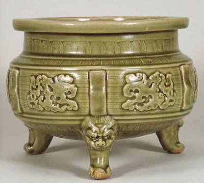 北宋 耀州窑夔龙纹兽足炉
日本大阪国立美术馆藏
