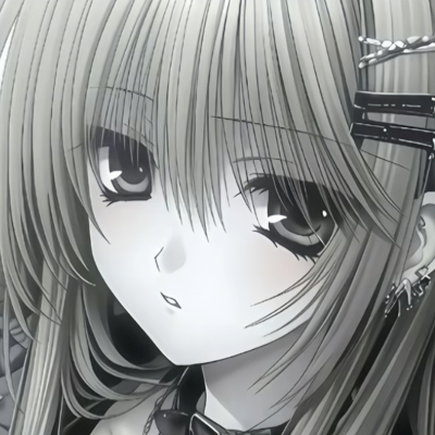 （撩了撩头发）