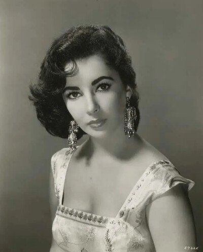 Elizabeth Taylor ​​​