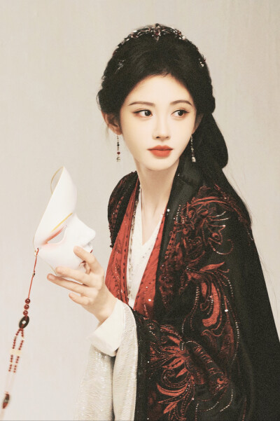 月鳞绮纪 鞠婧祎∣露芜衣