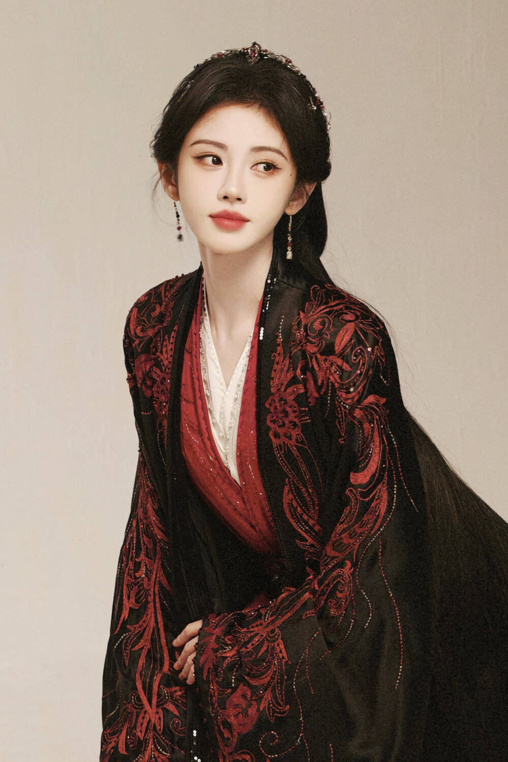月鳞绮纪 鞠婧祎∣露芜衣