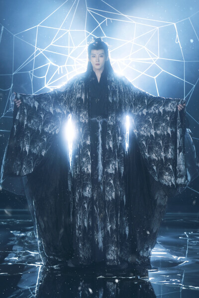 月鳞绮纪 闫桉∣源无获