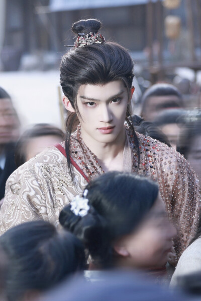 月鳞绮纪 闫桉∣厉劫