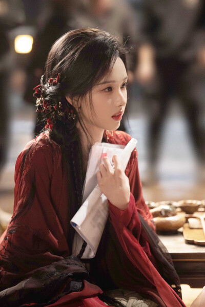 月鳞绮纪 陈都灵∣雾妄言