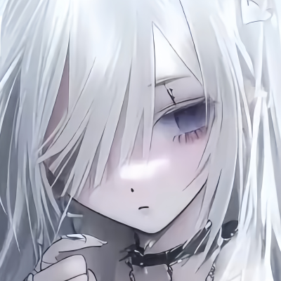 （撩了撩头发）