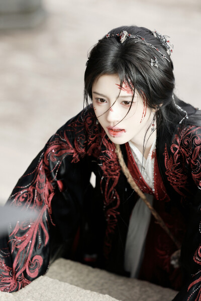 月鳞绮纪 鞠婧祎∣露芜衣