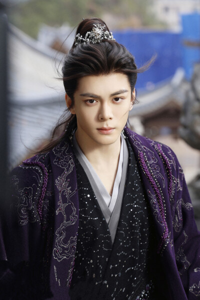 月鳞绮纪 曾舜晞∣武拾光