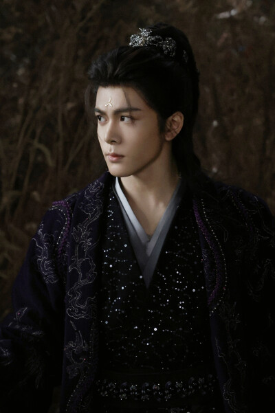 月鳞绮纪 曾舜晞∣武拾光