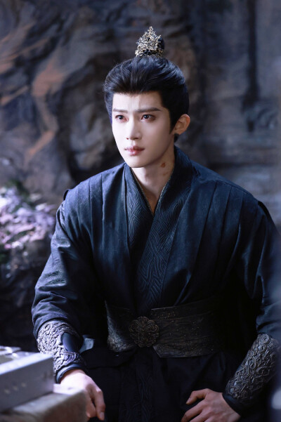 月鳞绮纪 闫桉∣厉劫