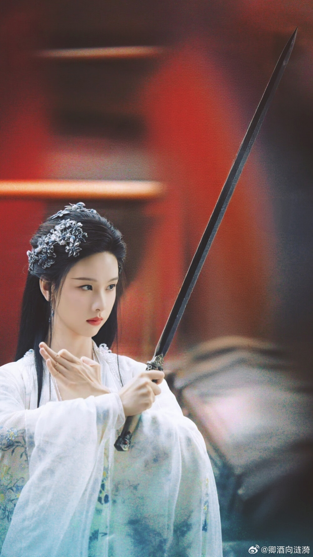 陈都灵