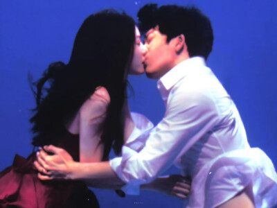 - 周瑾 | 江寒声 。