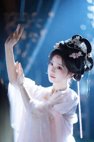 皇上今天废后吗 陆元∣苏凌薇