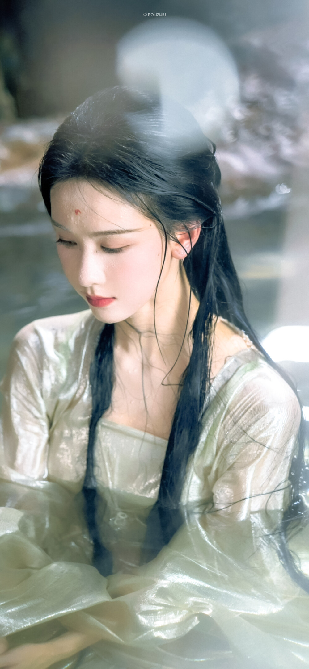 陈都灵