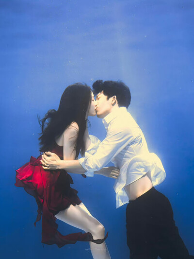 - 周瑾 | 江寒声 。