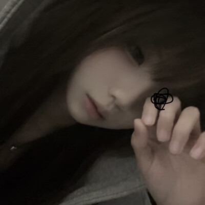 为了满足你的救世主情结，我几乎是在很用心的堕落啊 ​