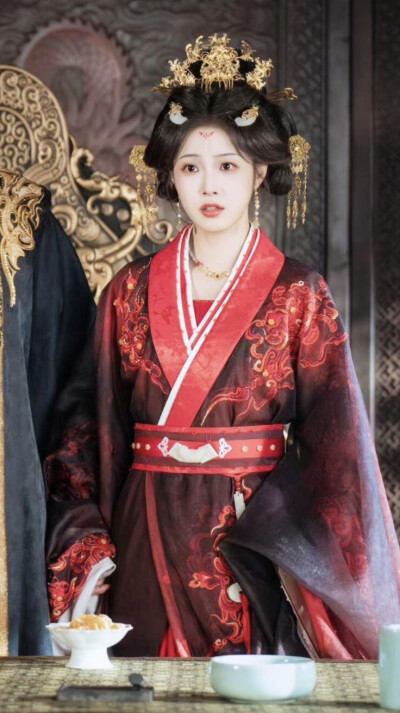 皇上今天废后吗 陆元∣苏凌薇