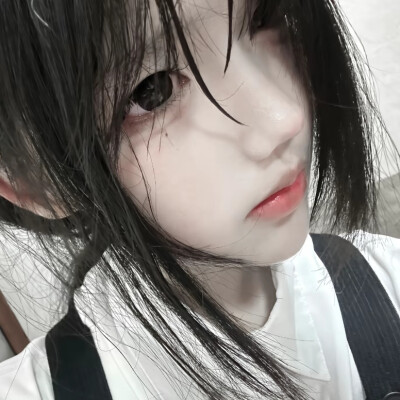 为了满足你的救世主情结，我几乎是在很用心的堕落啊 ​