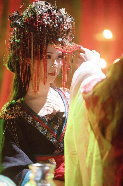 欢迎来到暗黑童话世界 张晋宜∣图南