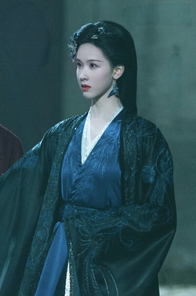 月鳞绮纪 陈都灵∣雾妄言