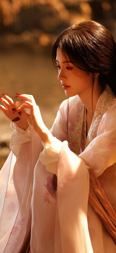 鞠婧祎