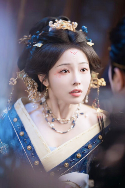 皇上今天废后吗 陆元∣苏凌薇