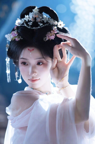 皇上今天废后吗 陆元∣苏凌薇