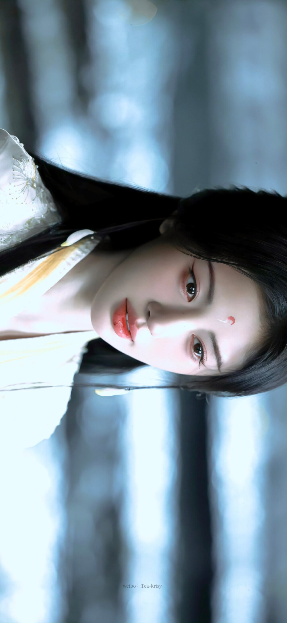 - 鞠婧祎 / 露芜衣 。