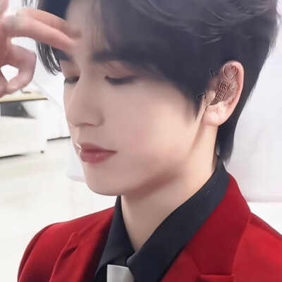 小赫