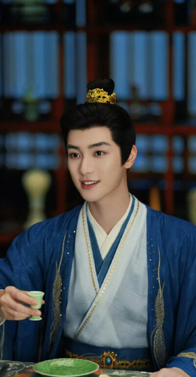 高鹤元《白日提灯》方先野