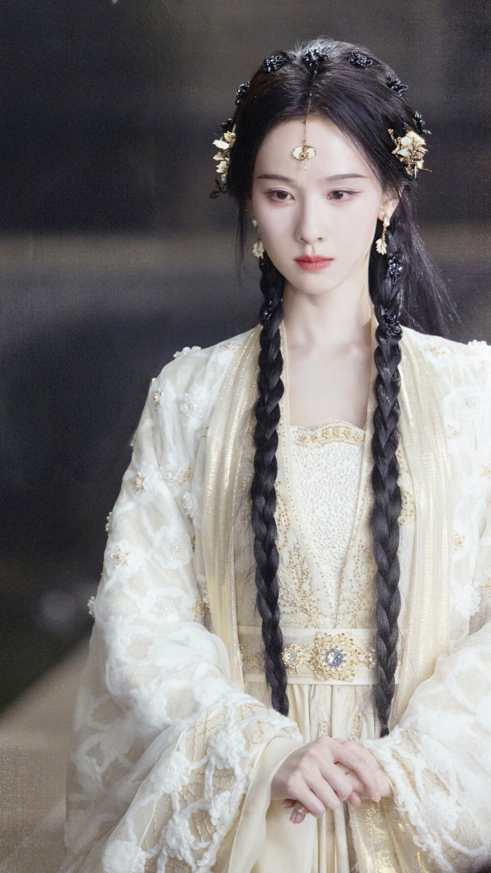 月鳞绮纪 陈都灵∣雾妄言