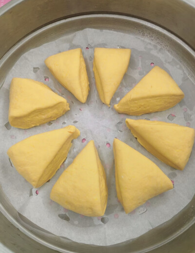 我就喜欢这种馒头外表有粗糙感，不喜欢那种光滑表面的