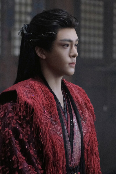 月鳞绮纪 曾舜晞∣武拾光