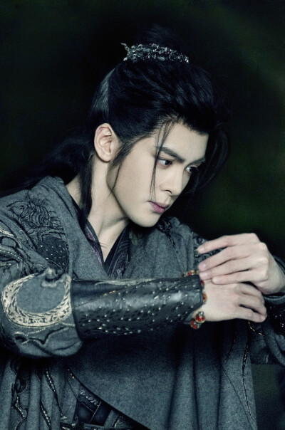 月鳞绮纪 曾舜晞∣武拾光